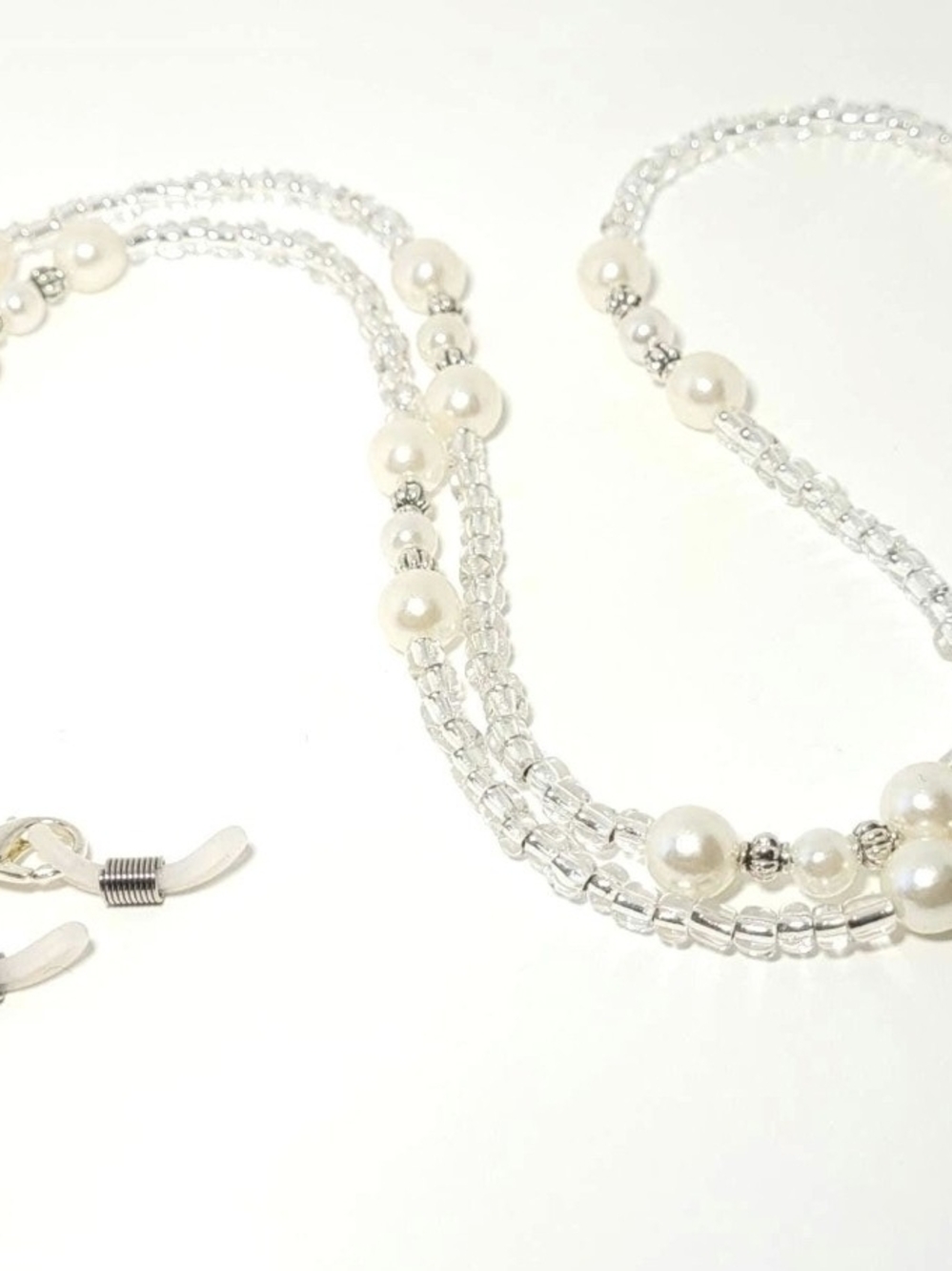 Elegant White Pearl & Crystal Sunglass Chain